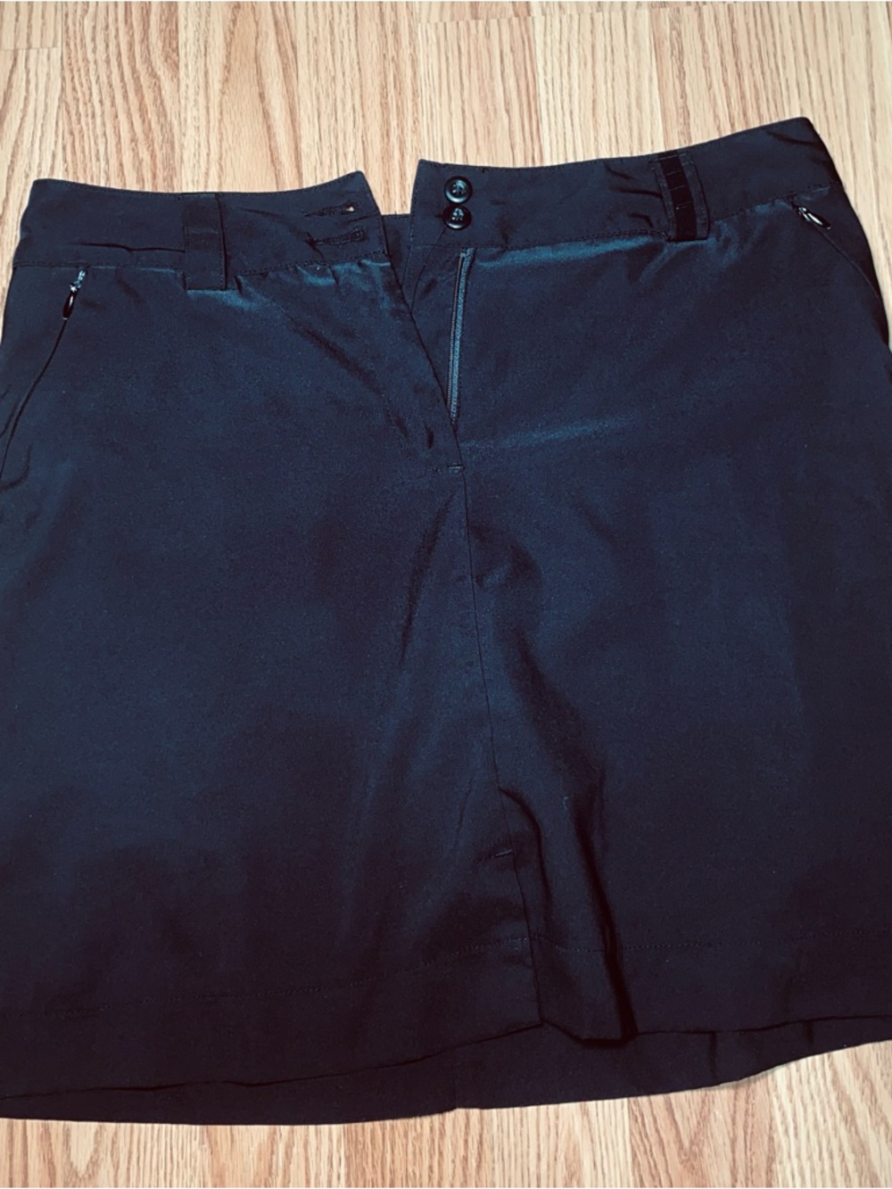 Maggie Lane Tailored Black Women’s Bermuda Shorts - Sleek Everyday Style Size 8